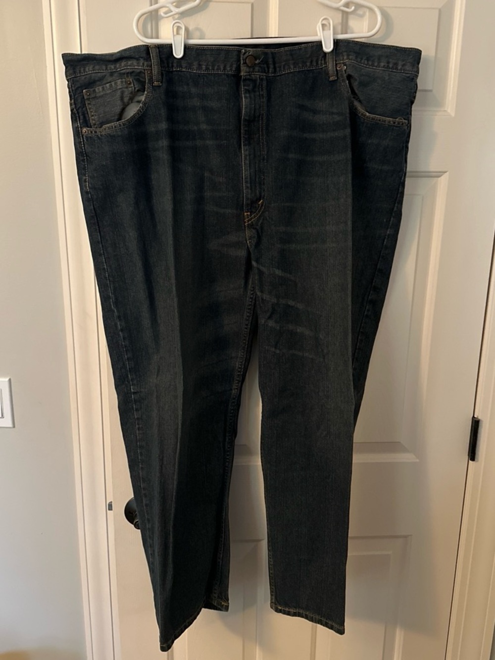 Levi's Men's Dark Blue Relaxed Straight Jeans